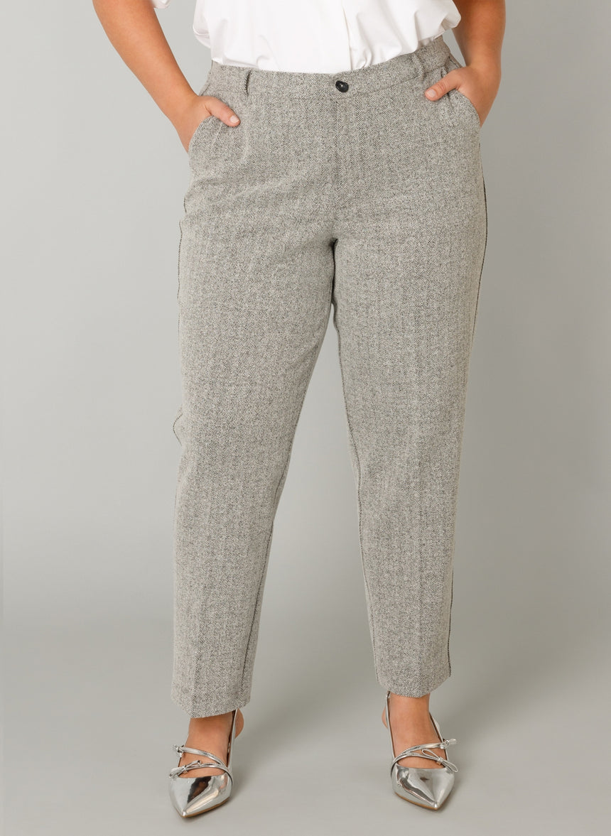Pantalon, YEST CURVE
