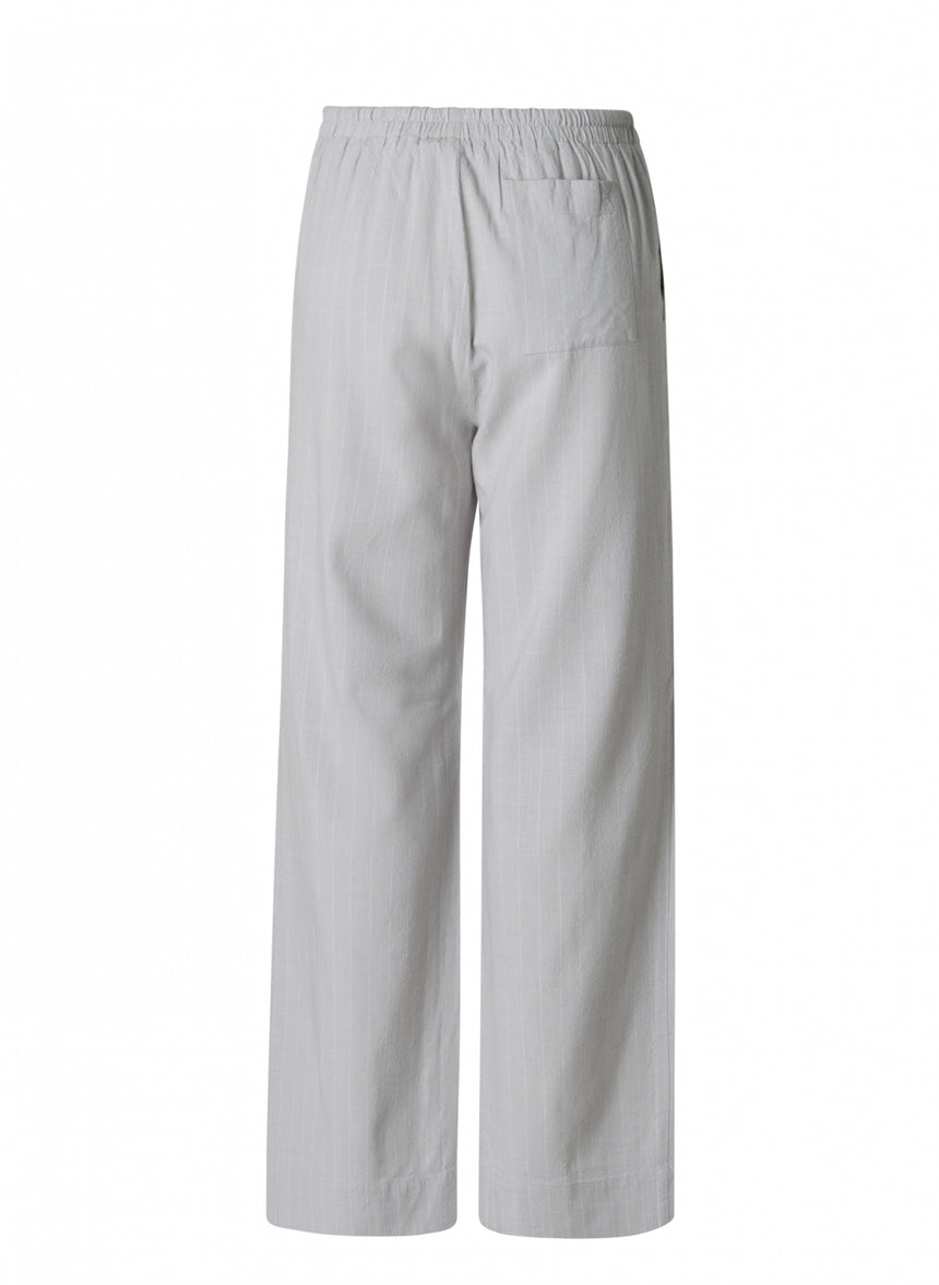 Broek, YESTA