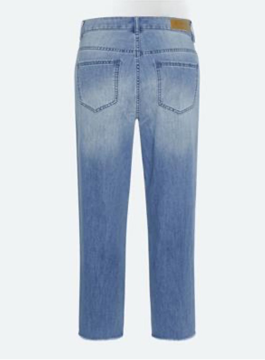 Jeans, CISO
