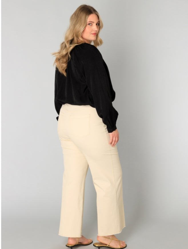 Broek, YESTA