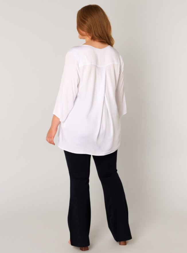 Blouse, BASE LEVEL CURVY by YESTA