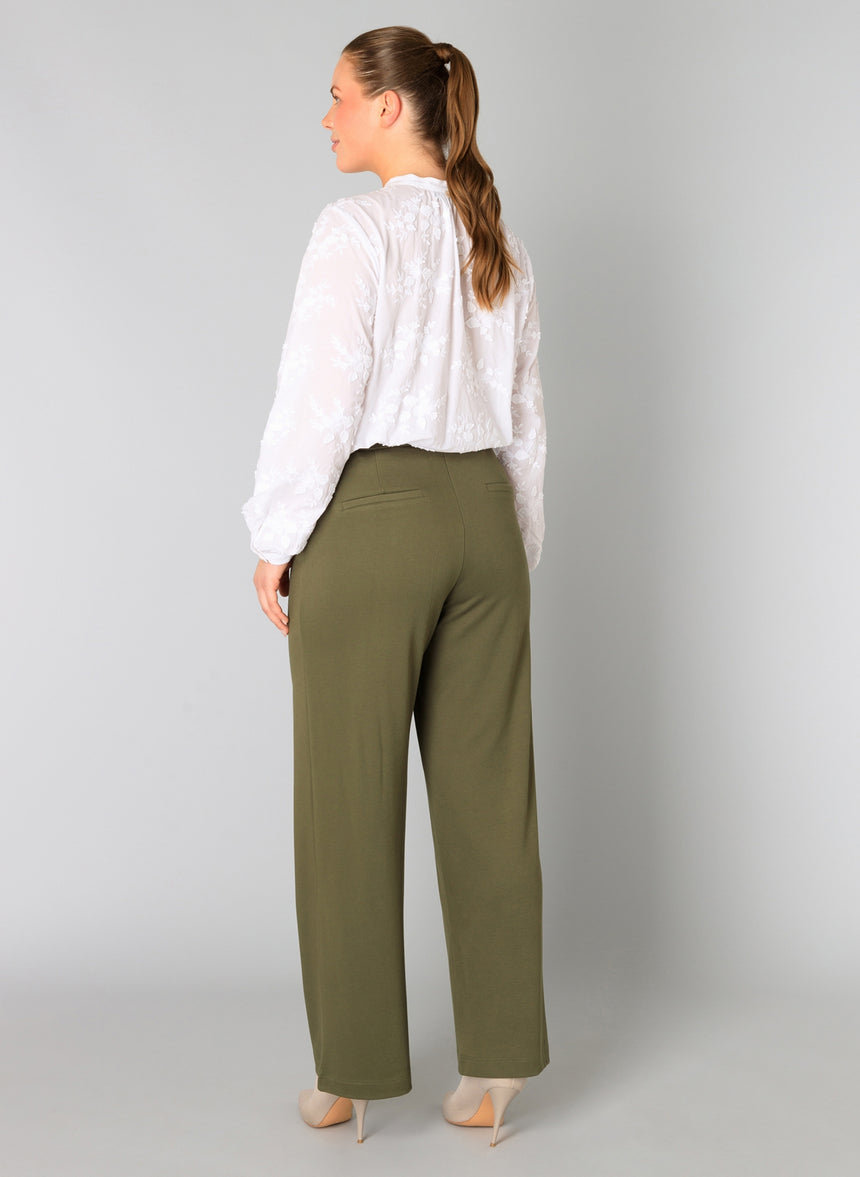 Broek, YESTA