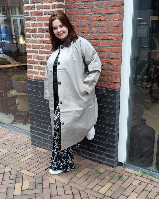 Trenchcoat, KAFFE CURVE