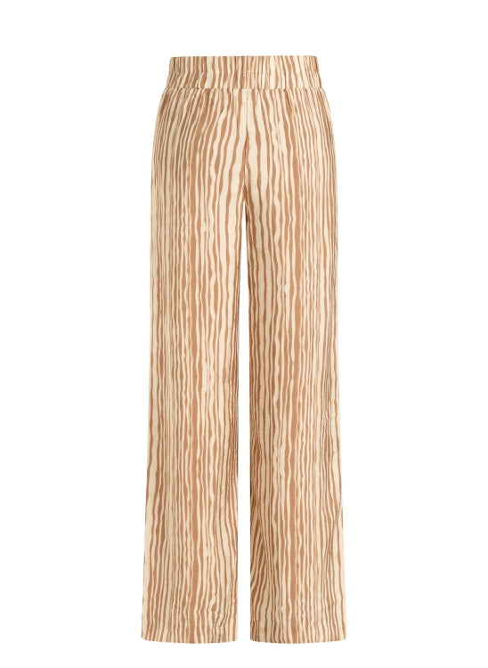 Broek, YEST CURVE